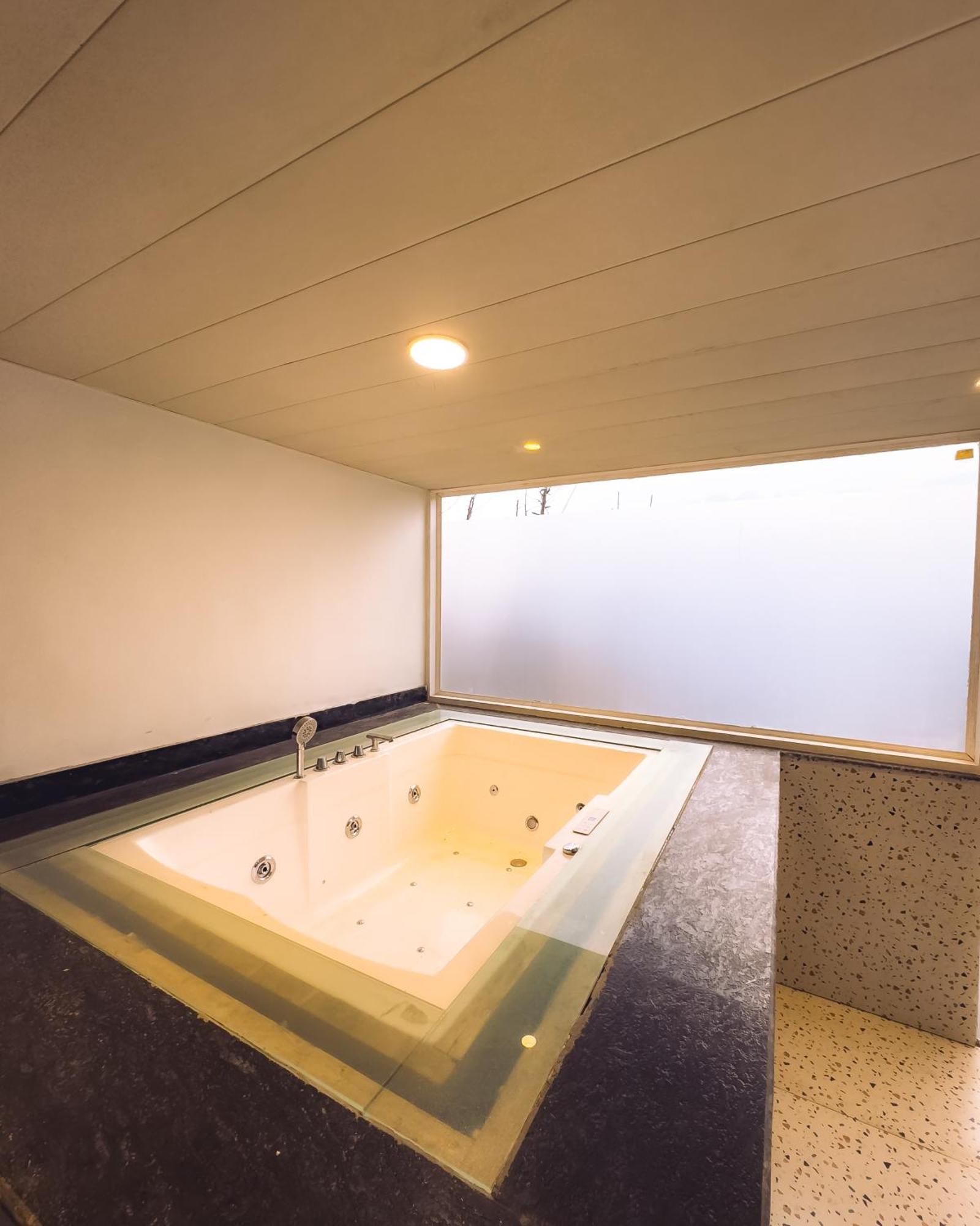 Infinity Sky Glamps Hotel Manali  Exterior photo